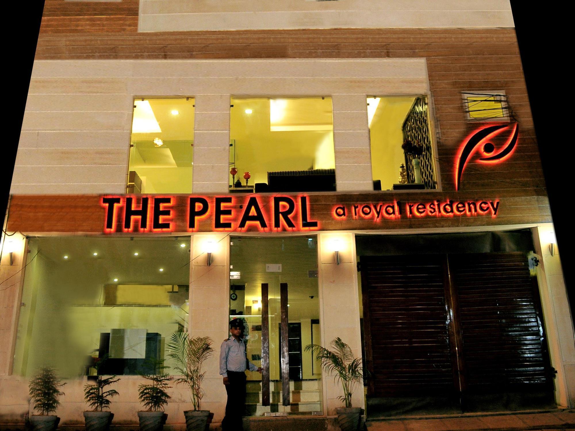 The Pearl- A Royal Residency Hotel New Delhi Exterior photo