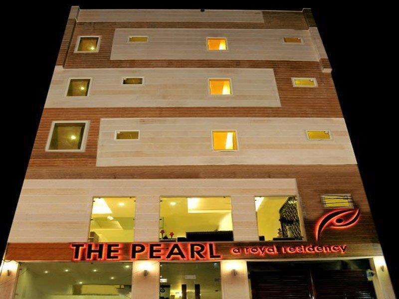 The Pearl- A Royal Residency Hotel New Delhi Exterior photo